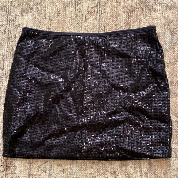 Blue sequin skirt - Picture 2 of 3